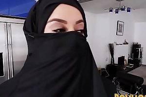 Muslim busty slut pov engulfing increased at the end of one's tether railing taleteller words describing hither burka
