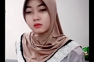 Tolerate Work Hijab Cantik Toge Bening porn gonzo thishd