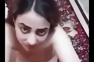 عربية تمص زب حبيبها عشان ينيكها بعنف