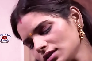 desimasala xxx porn - Tharki devar kissing romance around young bhabhi