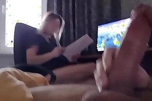 Stepmom came come into possession of my room, I'm jerking off a dick, she looks and gets excited