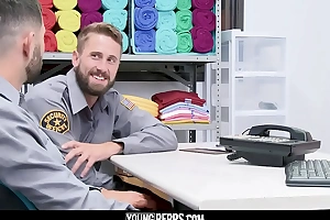 Youngperps - attach office-holder sucks his coworkers thick cock on high the job