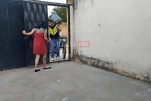 Entregador de gas � provocado pela cliente casada e camera flagra eles transando videos completos xvideos white-hot