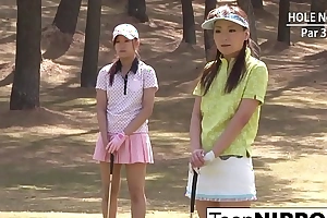Teen golfer receives will not hear of pink pounded on slay rub elbows with green