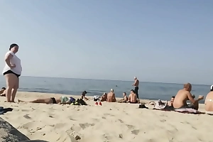 Body nobble on the beach