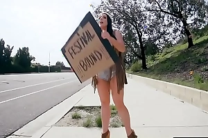 Huge boobs festival floozie gives with her ass for a ride