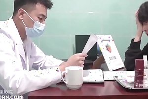 国产AV剧情之夜勤凌辱女大学生