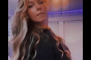 Media influencer gets treated like an obedient slut