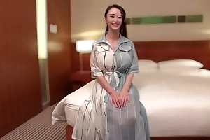 高校教諭をしている爆乳先生 学校の人には絶対に見せられないハメ撮り映像 1